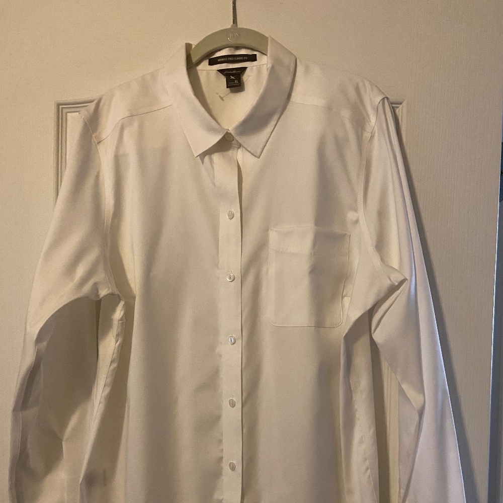 Eddie Bauer wrinkle free shirt